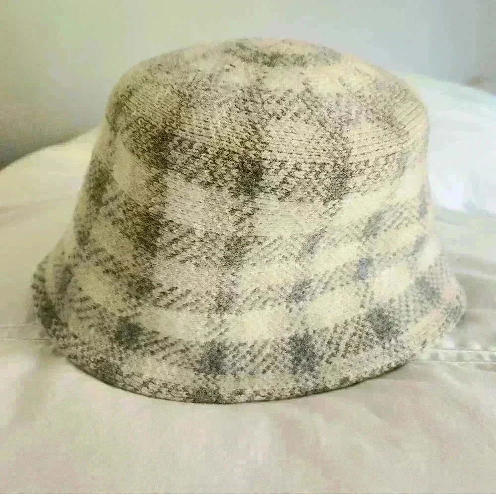NWOT San Diego Hat Company Neutrals Bucket Hat Wool Grey Beige Muted Luxury
